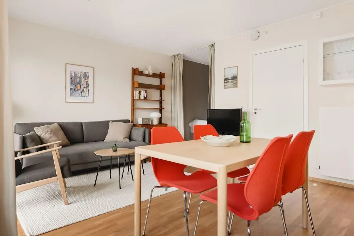 Dinbnb Apartments I City Oasis, Workspace & Elevator! Bergen