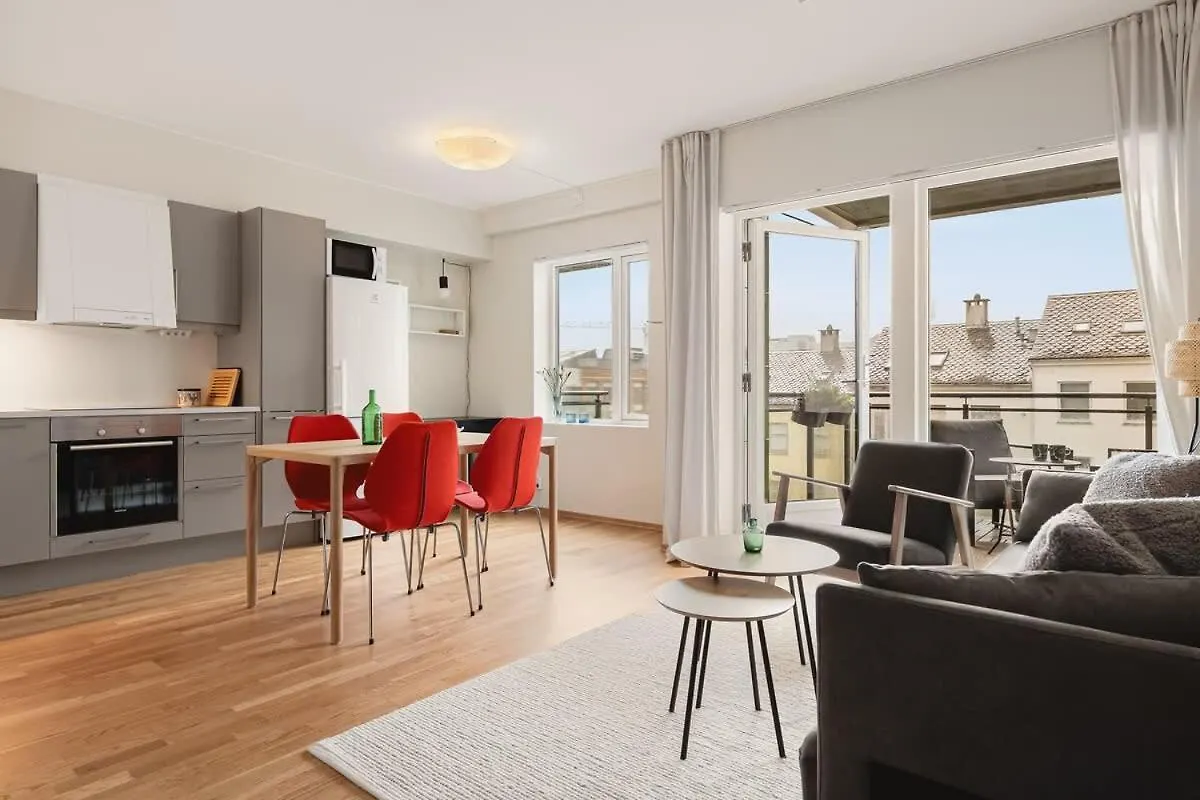 Dinbnb Apartments I City Oasis, Workspace & Elevator! Bergen 0*,
